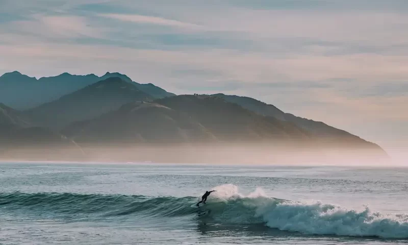 5 benefici decisivi del surf per la salute | Point Break School