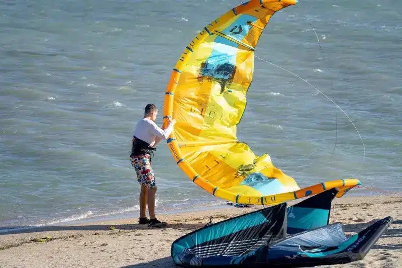 Cuánto cuesta el equipo de kitesurf