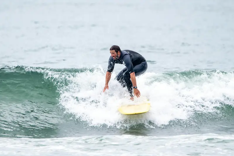 Condizioni meteo per il surf: quali sono quelle ideali e come scegliere il momento perfetto | Point Break School