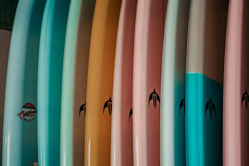 Non solo legno: Una Guida ai Materiali utilizzati per le Tavole da Surf | Point Break School