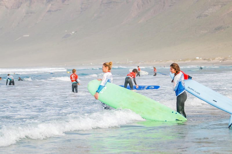 Élèves d'une école de surf | PointBreak